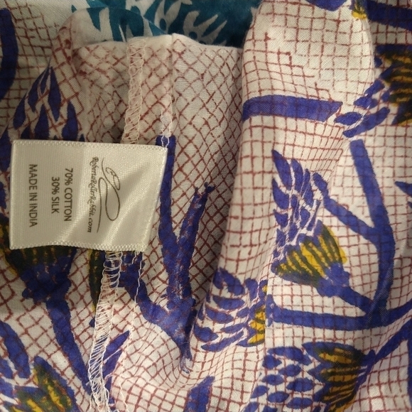 Roller Rabbit Floral Tunic - Picture 7 of 7